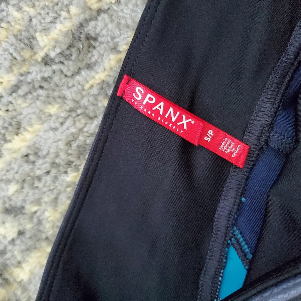 NWT SPANX Leggings